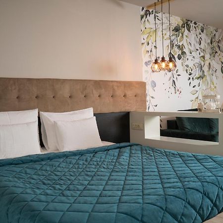 Akacija Luxury Suites Belgrado Habitación foto